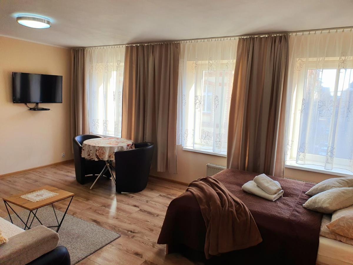 Aparthouse Apartamenty Centrum - In The City Center Near The Train Station Κατοβίτσε Εξωτερικό φωτογραφία