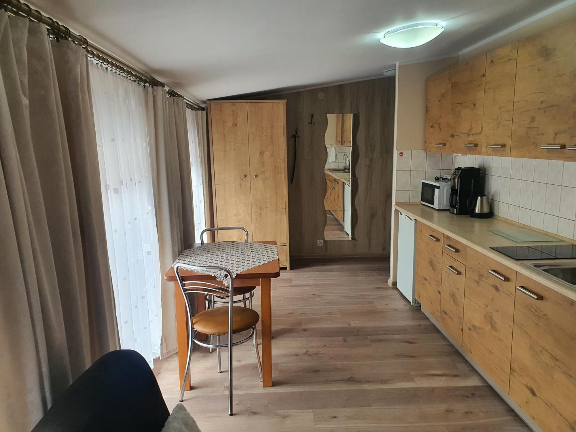 Aparthouse Apartamenty Centrum - In The City Center Near The Train Station Κατοβίτσε Δωμάτιο φωτογραφία