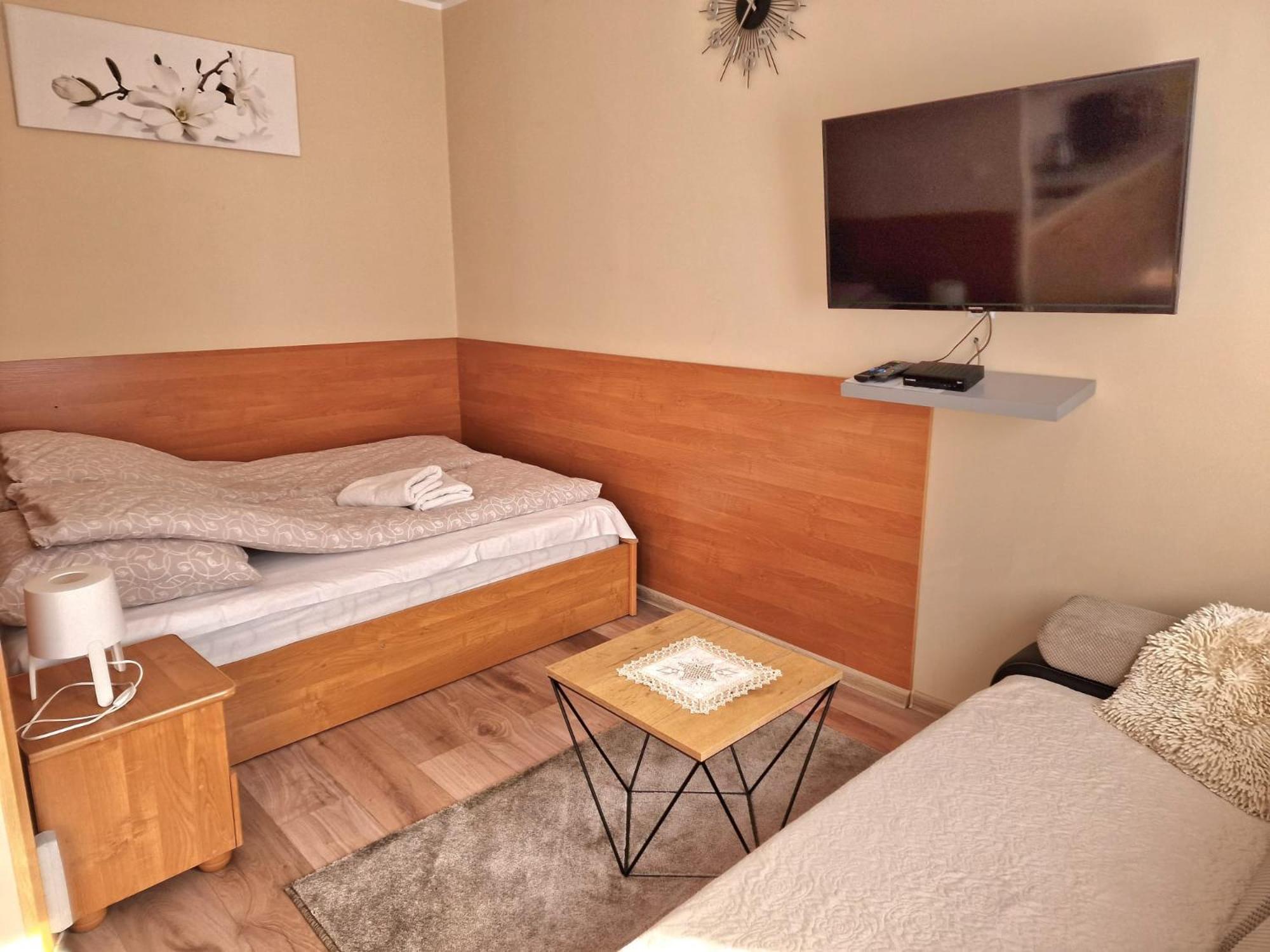 Aparthouse Apartamenty Centrum - In The City Center Near The Train Station Κατοβίτσε Εξωτερικό φωτογραφία