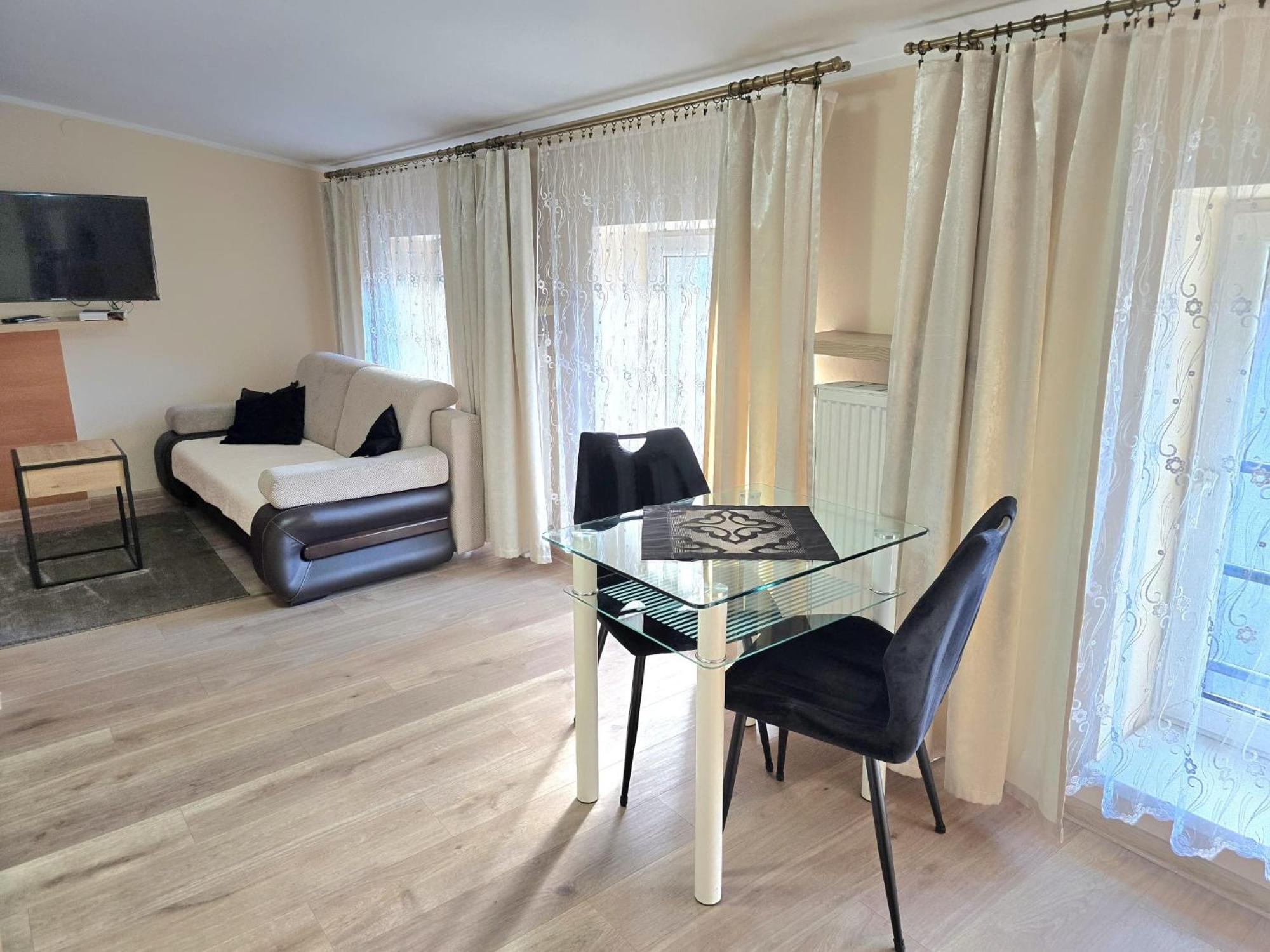 Aparthouse Apartamenty Centrum - In The City Center Near The Train Station Κατοβίτσε Εξωτερικό φωτογραφία