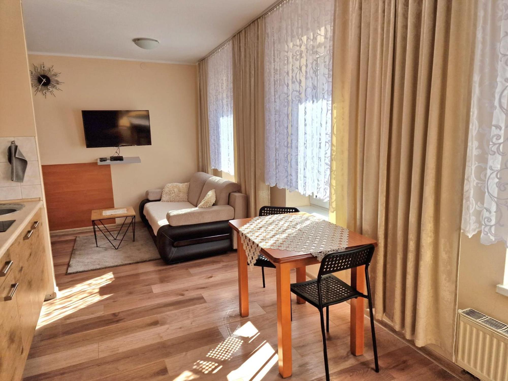 Aparthouse Apartamenty Centrum - In The City Center Near The Train Station Κατοβίτσε Εξωτερικό φωτογραφία